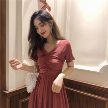復(fù)古長裙，打造優(yōu)雅氣質(zhì)女神