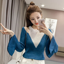 純色外套，打造個(gè)性小臉