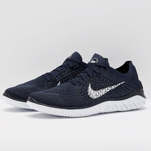 耐克（NIKE）跑步鞋942838-400藏青藍白Free Run 40