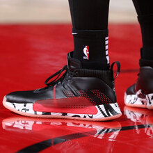 阿迪達(dá)斯（Adidas）籃球鞋EE4047 利拉德5代 