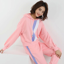 享利運（XIANGLIYUN） 連帽 長袖 女 短外套 做舊，金屬裝飾，飄帶，提花，燙畫