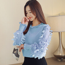 荷葉邊毛衣，穿出甜美少女風(fēng)