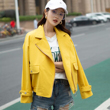 時(shí)尚翻領(lǐng)牛仔褲，穿出你的魅力