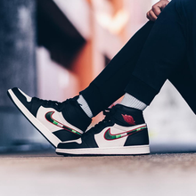 耐克（NIKE）籃球鞋575441-015（體育畫報） 