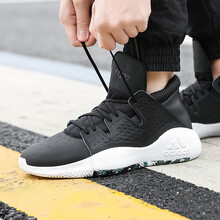 阿迪達斯（Adidas）籃球鞋EE4588 