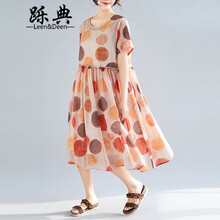 圓領(lǐng)連衣裙，打造活力女神