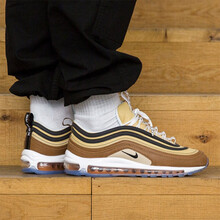 耐克（NIKE）跑步鞋921826-201 