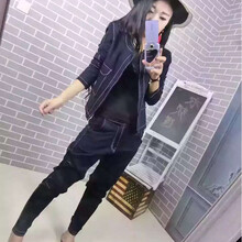個性連衣裙，打造街頭潮男