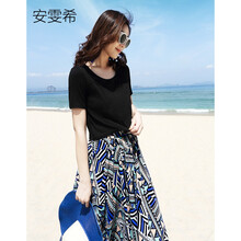 浪漫優(yōu)雅，吊帶裙打造性感女神