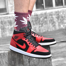 耐克（NIKE）籃球鞋 AJ1黑紅554724-054 41