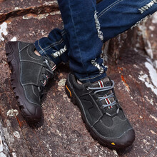 蓋世駝（GAISHITUO）男士M9006黑色 42