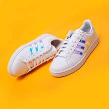 阿迪達(dá)斯（Adidas）板鞋EE9689/鐳射紋 36