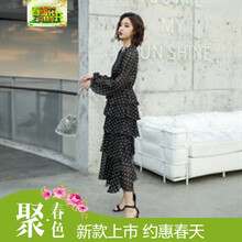 撞色連衣裙，打造性感小仙女