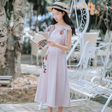 一字肩連衣裙，打造優(yōu)雅女神范