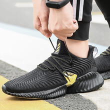 Adidas跑步鞋BB7568/黑灰 