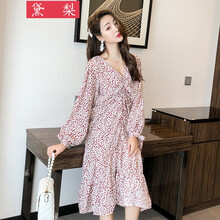 夏日出游，時(shí)尚長(zhǎng)裙打造優(yōu)雅女神