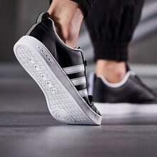 阿迪達(dá)斯（Adidas）板鞋F(xiàn)99254 