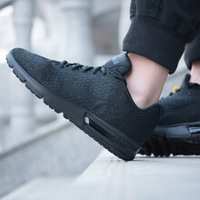NIKE跑步鞋852461-015 42