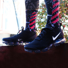 耐克（NIKE）跑步鞋黑色白標(biāo)942842-001 