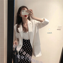 寬松修身牛仔褲，讓你賺足回頭率