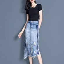 時(shí)尚高腰短裙，打造優(yōu)雅女神范