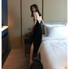 優(yōu)雅長(zhǎng)裙，打造都市女人味
