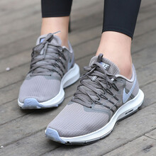 耐克（NIKE）跑步鞋909006-015 