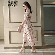 優(yōu)雅純色連衣裙，打造浪漫女神