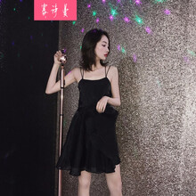 夏日穿搭連衣裙，優(yōu)雅又減齡