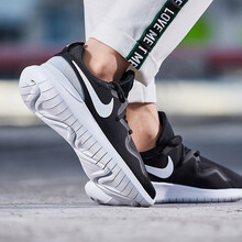 耐克（NIKE）跑步鞋AA2172-001/女鞋 輕質(zhì)透氣 