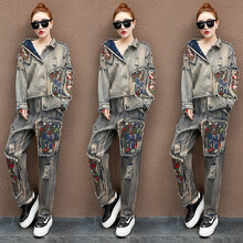 復古翻領(lǐng)長(cháng)袖裙，打造優(yōu)雅女神