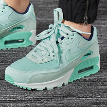 耐克（NIKE）跑步鞋881105-301/綠色時(shí)尚 36