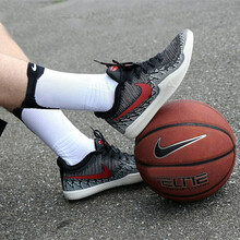 耐克（NIKE）籃球鞋黑紅908974-060 科比曼巴精神 40.5