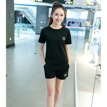 夏天短裝女運(yùn)動(dòng)服