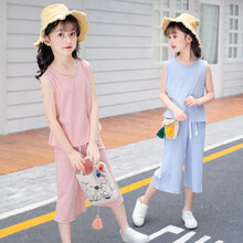小女孩無(wú)袖套裝
