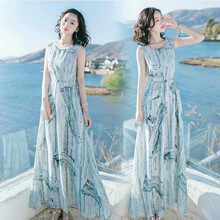 純色長(cháng)裙，打造曼妙身姿