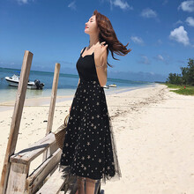 復古露肩連衣裙，打造浪漫小仙女