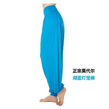 修身刺繡女褲，微胖妹子的好幫手