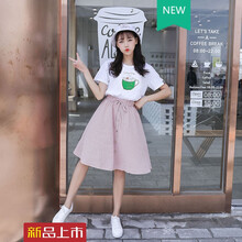 氣質(zhì)純色連衣裙，打造優(yōu)雅小仙女