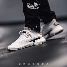 阿迪達(dá)斯（Adidas）跑步鞋EE8512 