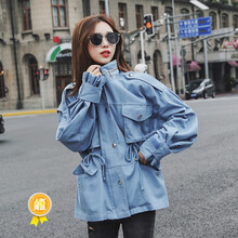 時(shí)尚經(jīng)典長(zhǎng)袖外套，打造百搭女神