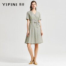 純色上衣，打造清爽小仙女