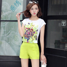 浪漫度假風(fēng)，長(zhǎng)裙打造甜美小仙女