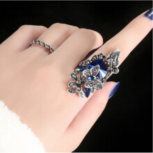 蓝水晶戒指