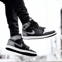 耐克（NIKE）籃球鞋555088-013（元年影子灰黑） 