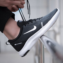耐克（NIKE）跑步鞋AJ5900-013黑 