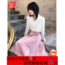 復古小黑裙，打造優(yōu)雅女王范