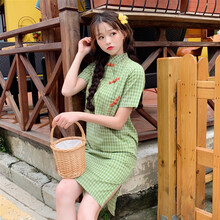 復(fù)古連衣裙，讓你變身性感女神