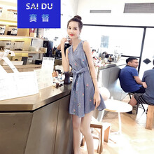 優(yōu)雅條紋連衣裙，打造夏日好身材