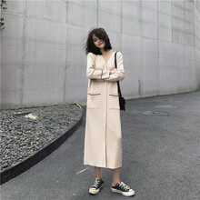 純色連衣裙，打造優(yōu)雅的小仙女